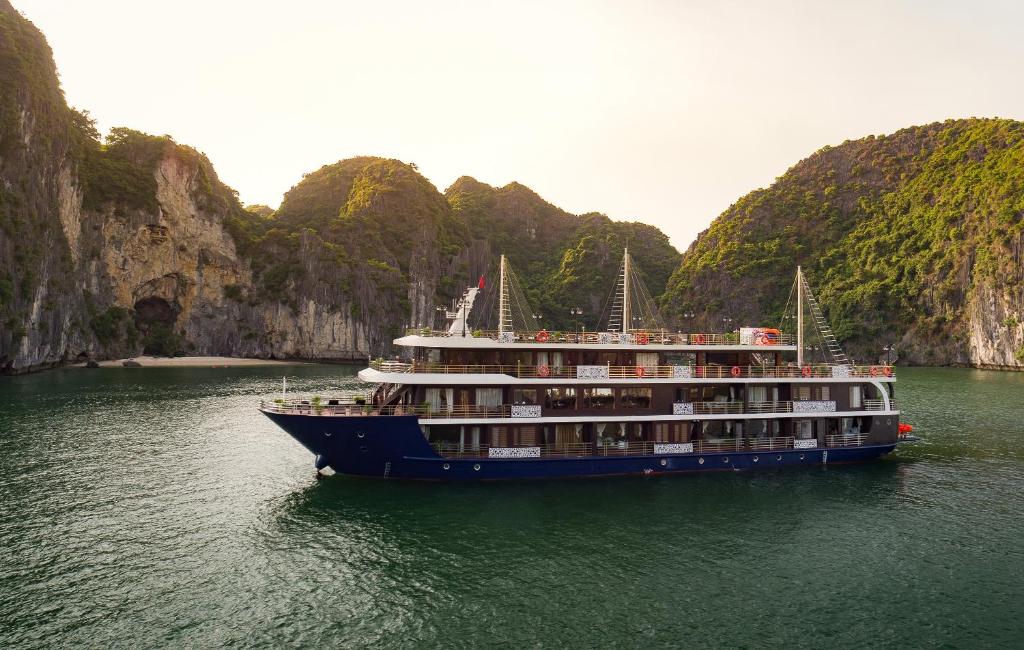 La Pandora Cruises – Ha Long Bay